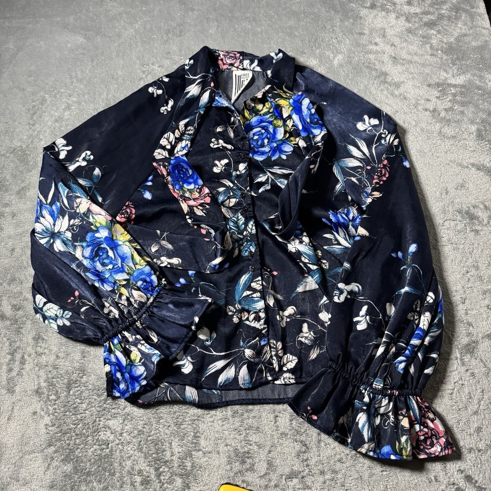 Free People Button Front Tie Neck Floral Blouse Size S Bell Sleeve